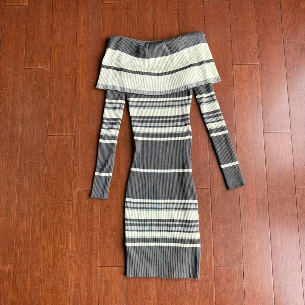 Gray and Cream‎ Striped Off the Shoulder Dress - Picture 2 of 8